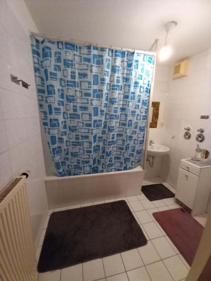 Tolle Private 2-Zimmer Wohnung Im Szene Bezirk Berlin-Friedrichshain Kültér fotó